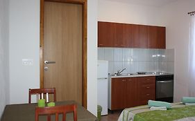 Studio Apartment Lenka